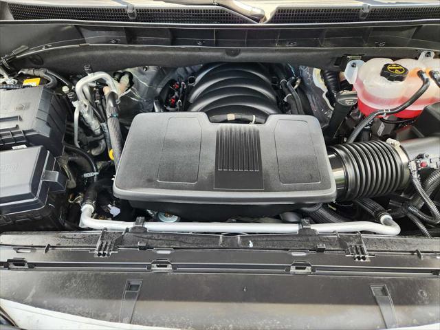 Photo of 2025 Crystal White Tricoat Cadillac Escalade