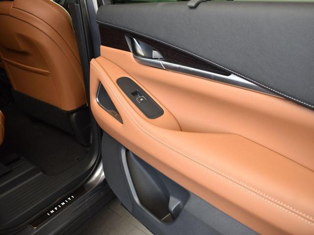 Photo of 2026 Graphite Shadow/Black Obsidian INFINITI QX60