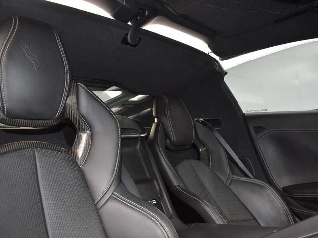 Photo of 2020 Arctic White Chevrolet Corvette