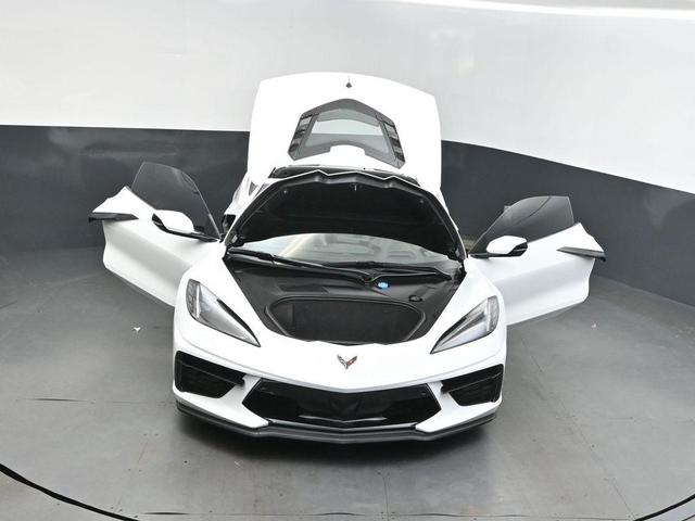 Photo of 2020 Arctic White Chevrolet Corvette