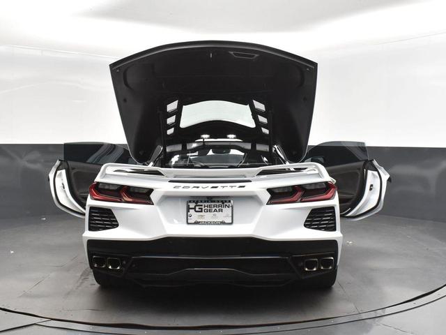 Photo of 2020 Arctic White Chevrolet Corvette