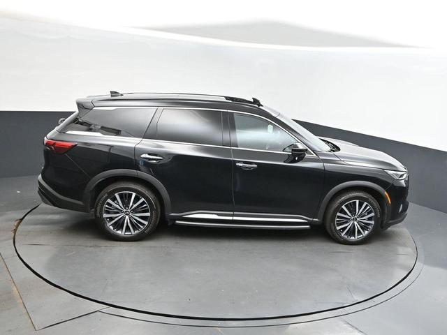 Photo of 2025 Mineral Black INFINITI QX60