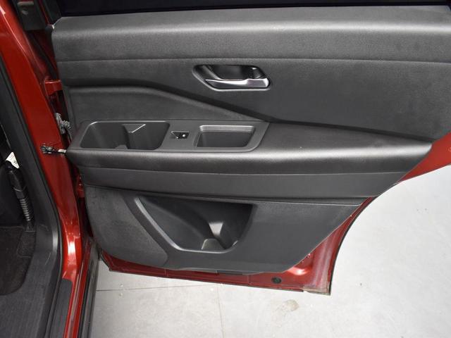 Photo of 2022 Scarlet Ember Tintcoat Nissan Pathfinder