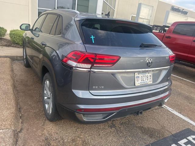 Photo of 2020 Platinum Gray Metallic Volkswagen Atlas Cross Sport