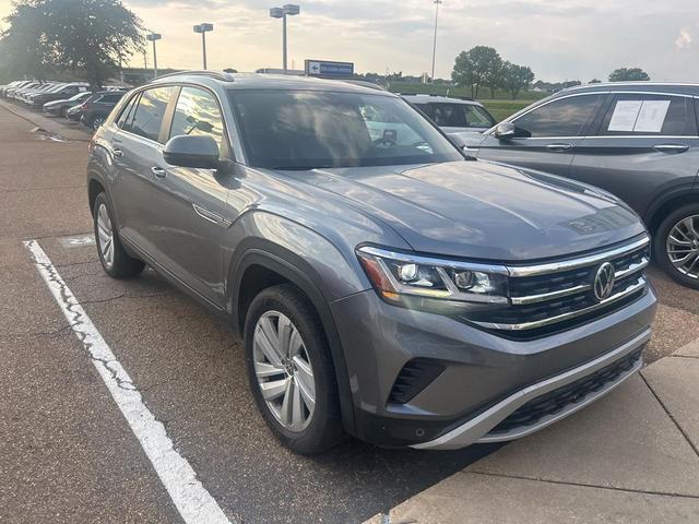Photo of 2020 Platinum Gray Metallic Volkswagen Atlas Cross Sport