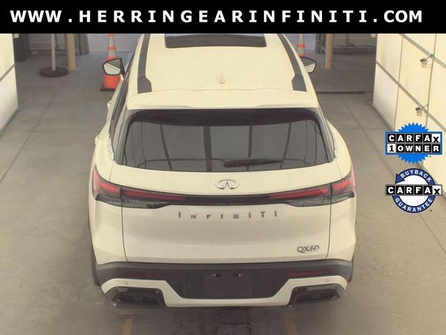 Photo of 2024 Majestic White INFINITI QX60