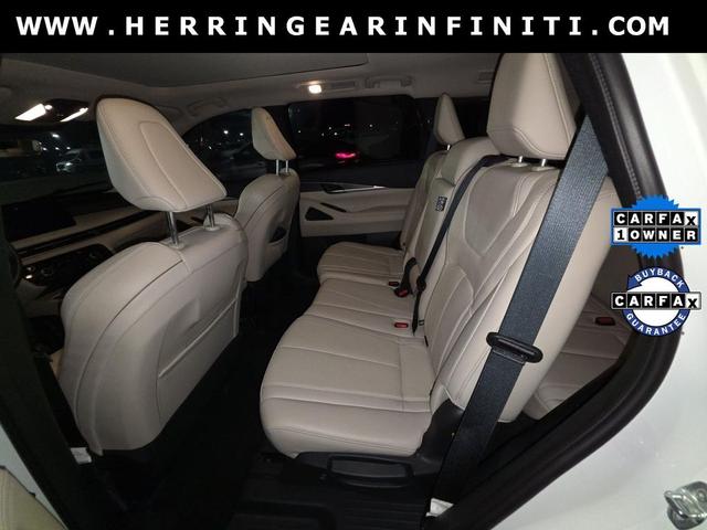 Photo of 2024 Majestic White INFINITI QX60