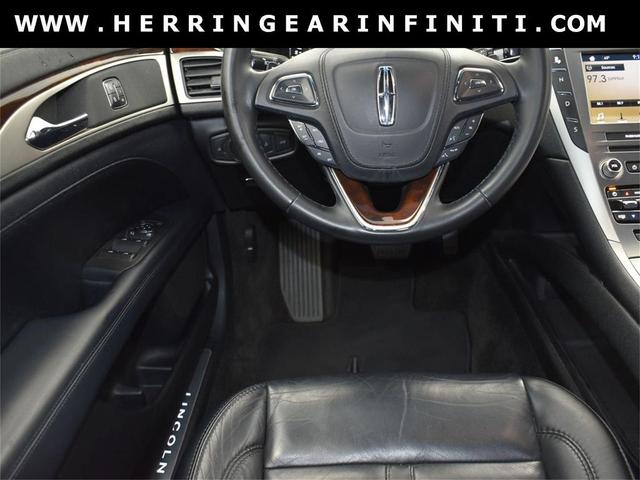 Photo of 2017 Velvet Lincoln MKZ