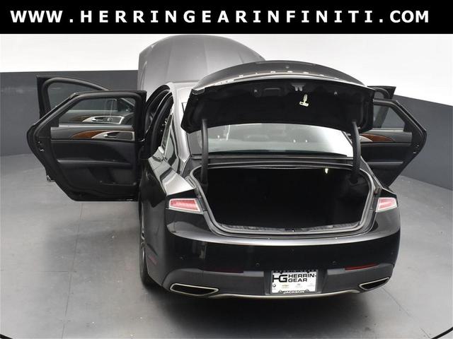 Photo of 2017 Velvet Lincoln MKZ