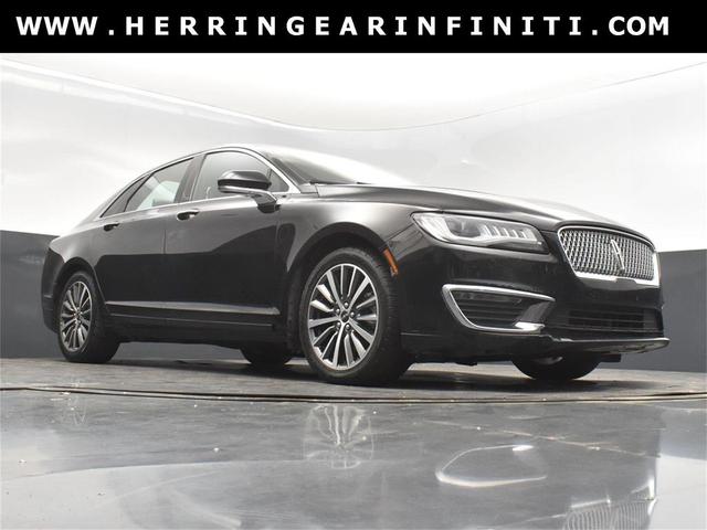 Photo of 2017 Velvet Lincoln MKZ
