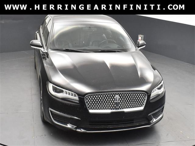 Photo of 2017 Velvet Lincoln MKZ