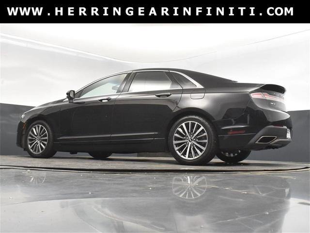 Photo of 2017 Velvet Lincoln MKZ