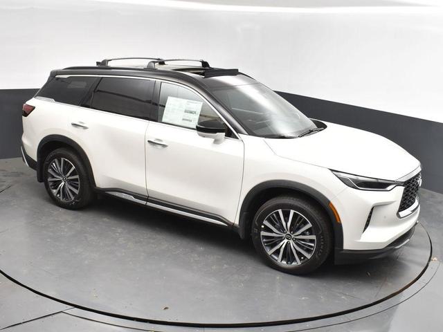 Photo of 2025 Majestic White/Black Obsidian INFINITI QX60