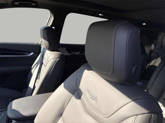 Photo of 2025 Argent Silver Metallic Cadillac XT6