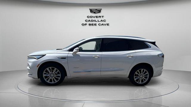 Photo of 2023 White Frost Tricoat Buick Enclave
