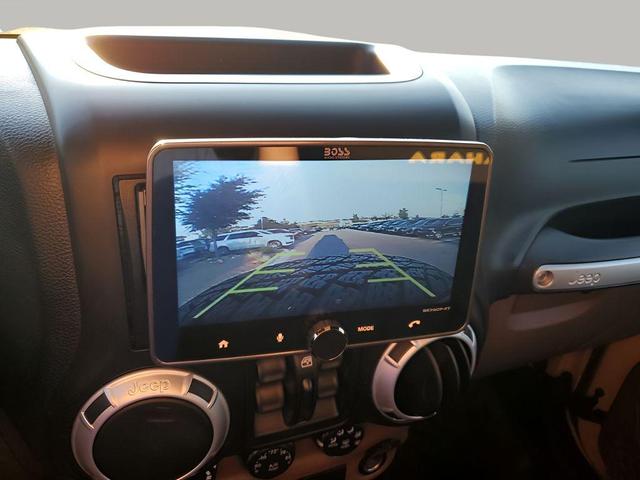 Photo of 2013 Dune Clear Coat Jeep Wrangler Unlimited