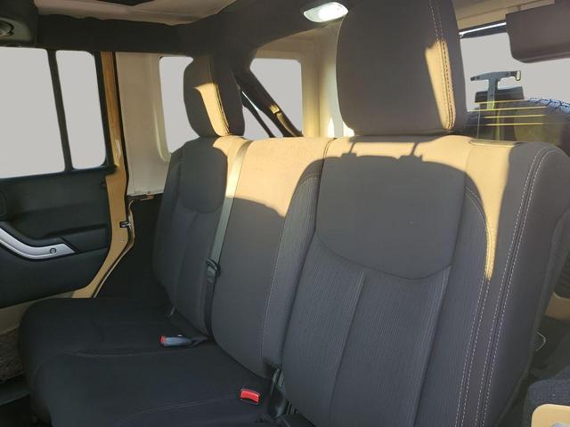 Photo of 2013 Dune Clear Coat Jeep Wrangler Unlimited