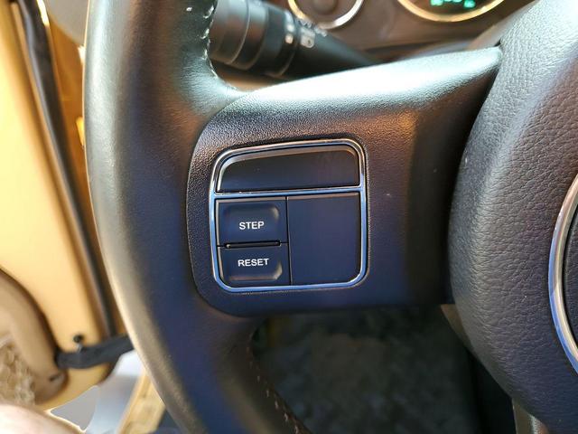 Photo of 2013 Dune Clear Coat Jeep Wrangler Unlimited