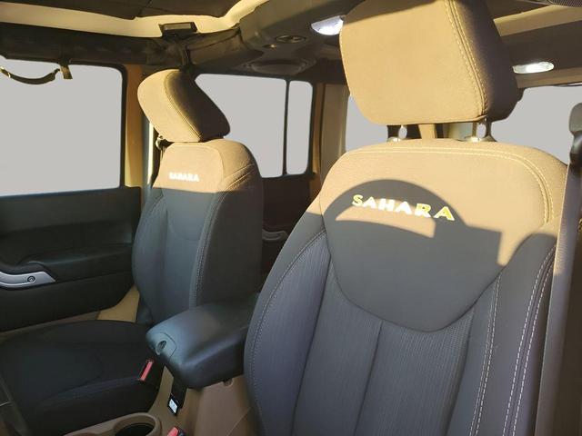 Photo of 2013 Dune Clear Coat Jeep Wrangler Unlimited