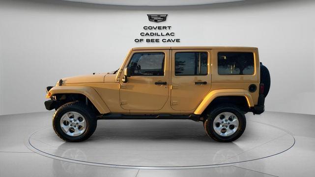 Photo of 2013 Dune Clear Coat Jeep Wrangler Unlimited