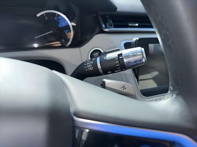 Photo of 2023 Byron Blue Metallic Land Rover Range Rover Velar