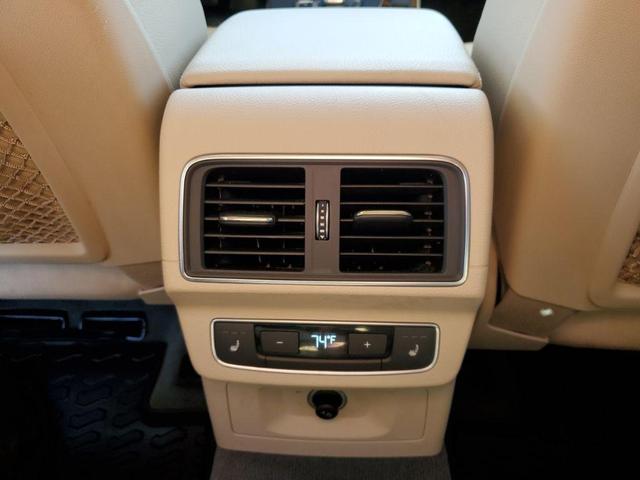 Photo of 2018 Blue Audi Q5