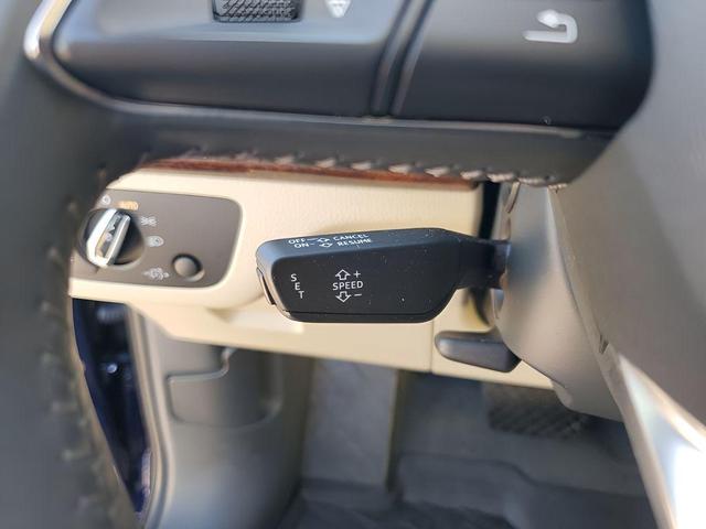 Photo of 2018 Blue Audi Q5