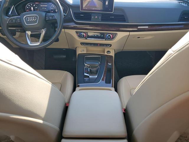Photo of 2018 Blue Audi Q5
