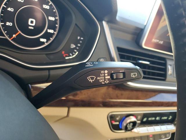 Photo of 2018 Blue Audi Q5
