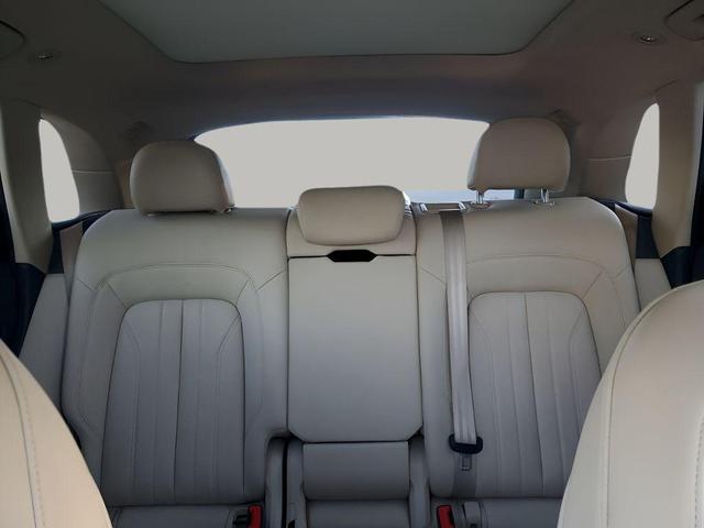 Photo of 2018 Blue Audi Q5
