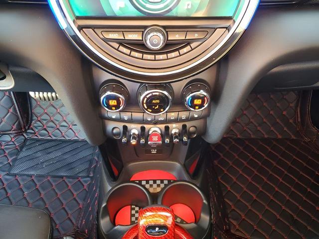Photo of 2021 Racing Grey Metallic MINI John Cooper Works GP