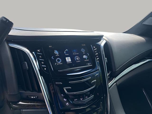 Photo of 2016 Crystal White Tricoat Cadillac Escalade