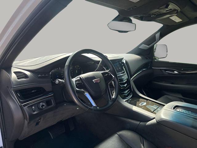 Photo of 2016 Crystal White Tricoat Cadillac Escalade