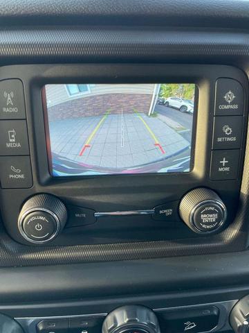 Photo of 2018 Granite Crystal Metallic Clearcoat Jeep Wrangler Unlimited
