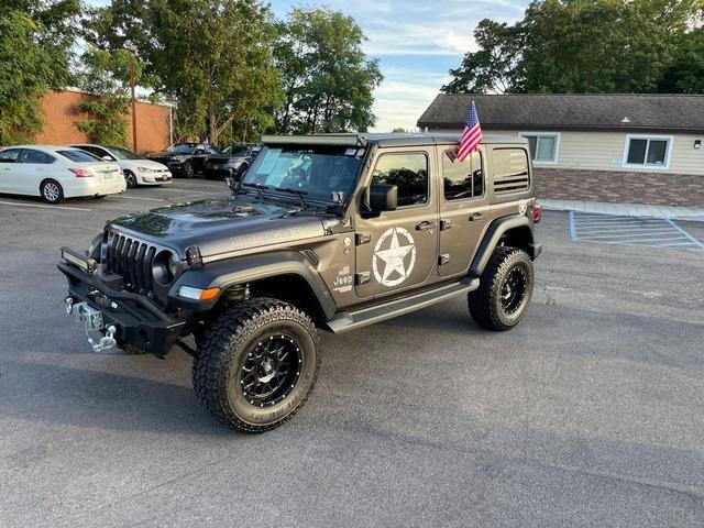 Photo of 2018 Granite Crystal Metallic Clearcoat Jeep Wrangler Unlimited