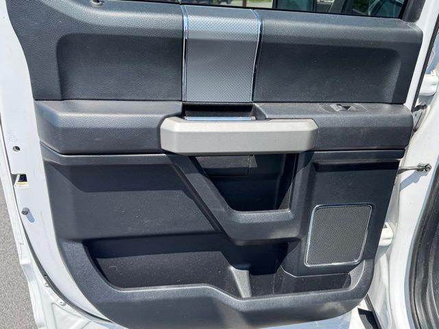 Photo of 2017 Oxford White Ford F-150