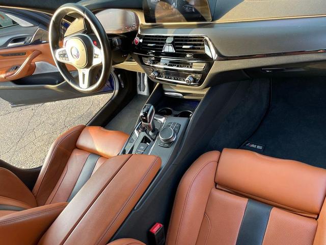 Photo of 2020 Marina Bay Blue Metallic BMW M5