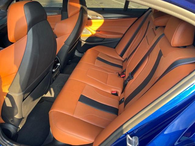 Photo of 2020 Marina Bay Blue Metallic BMW M5