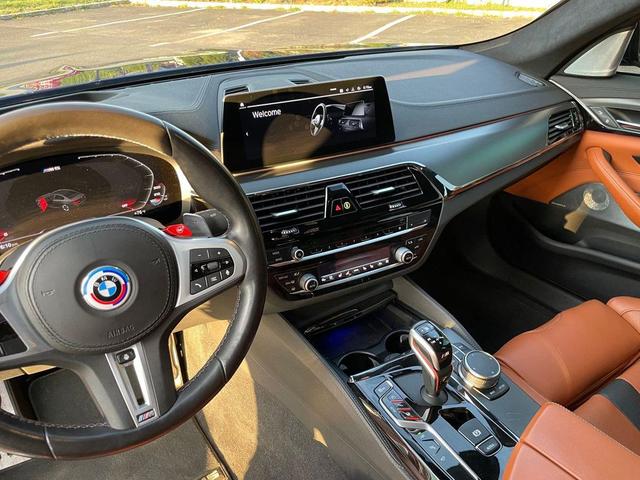 Photo of 2020 Marina Bay Blue Metallic BMW M5