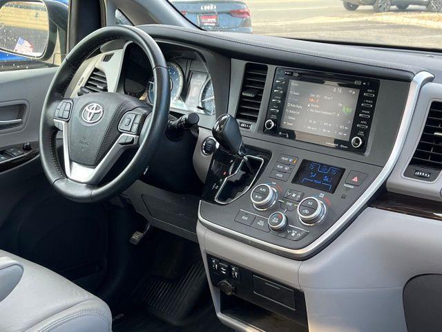 Photo of 2020 Predawn Gray Mica Toyota Sienna