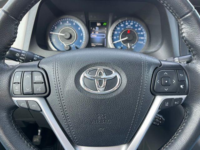 Photo of 2020 Predawn Gray Mica Toyota Sienna