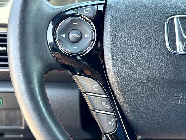 Photo of 2017 Crystal Black Pearl Honda Accord