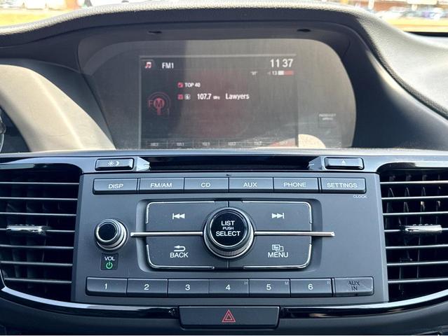 Photo of 2017 Crystal Black Pearl Honda Accord
