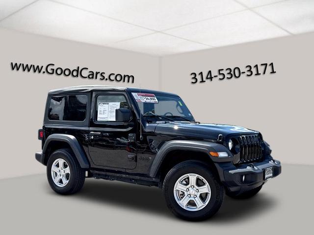 Photo of 2023 Black Clearcoat Jeep Wrangler