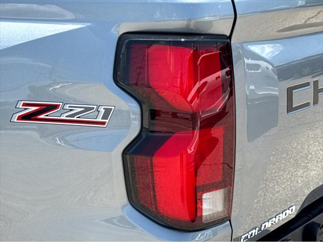 Photo of 2024 Sterling Gray Metallic Chevrolet Colorado