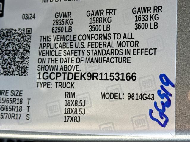 Photo of 2024 Sterling Gray Metallic Chevrolet Colorado