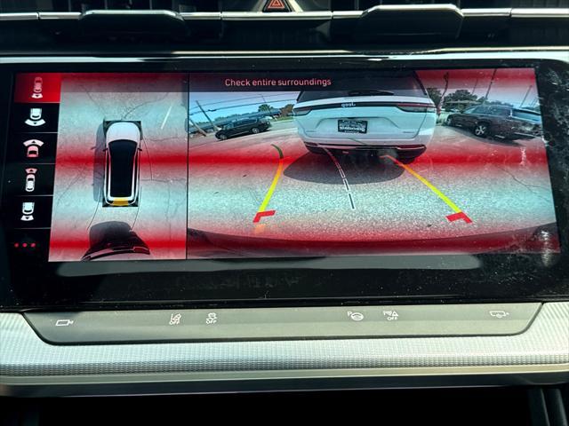 Photo of 2025 Diamond Black Crystal Pearlcoat Jeep Wagoneer S