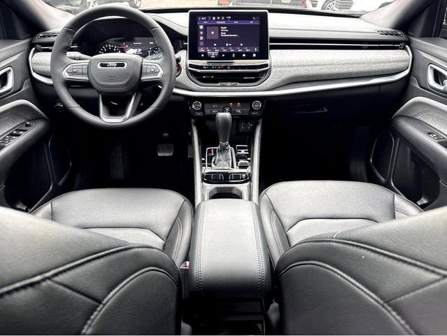 Photo of 2024 Baltic Gray Metallic Clearcoat Jeep Compass