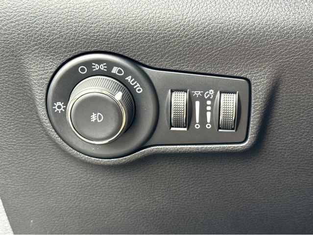Photo of 2024 Baltic Gray Metallic Clearcoat Jeep Compass