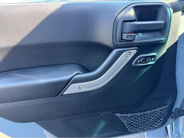 Photo of 2015 Anvil Clearcoat Jeep Wrangler Unlimited